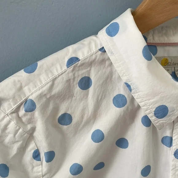 Boden White Button-Down Shirt with Light Blue Polka Dots - Picture 5 of 6